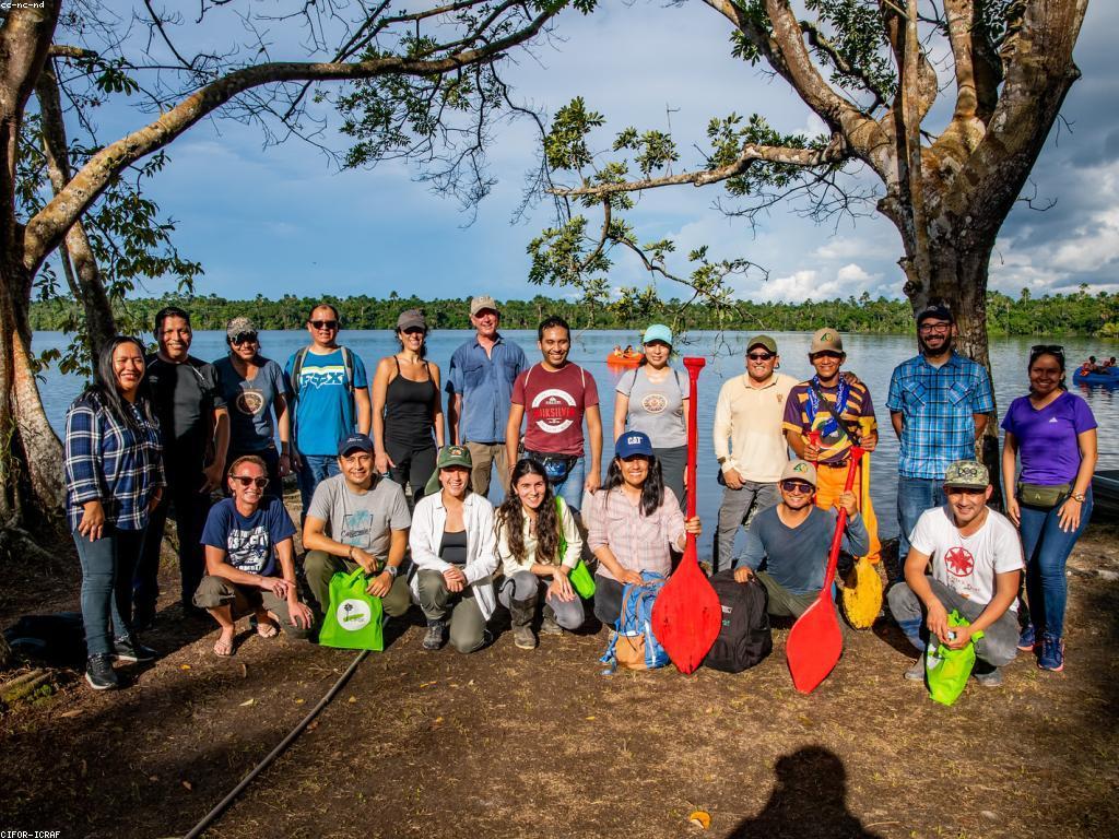 សន្និបាត និងសិក្ខាសាលា: ការប្រជុំគ្នានិងការចែករំលែកចំណេះដ៍